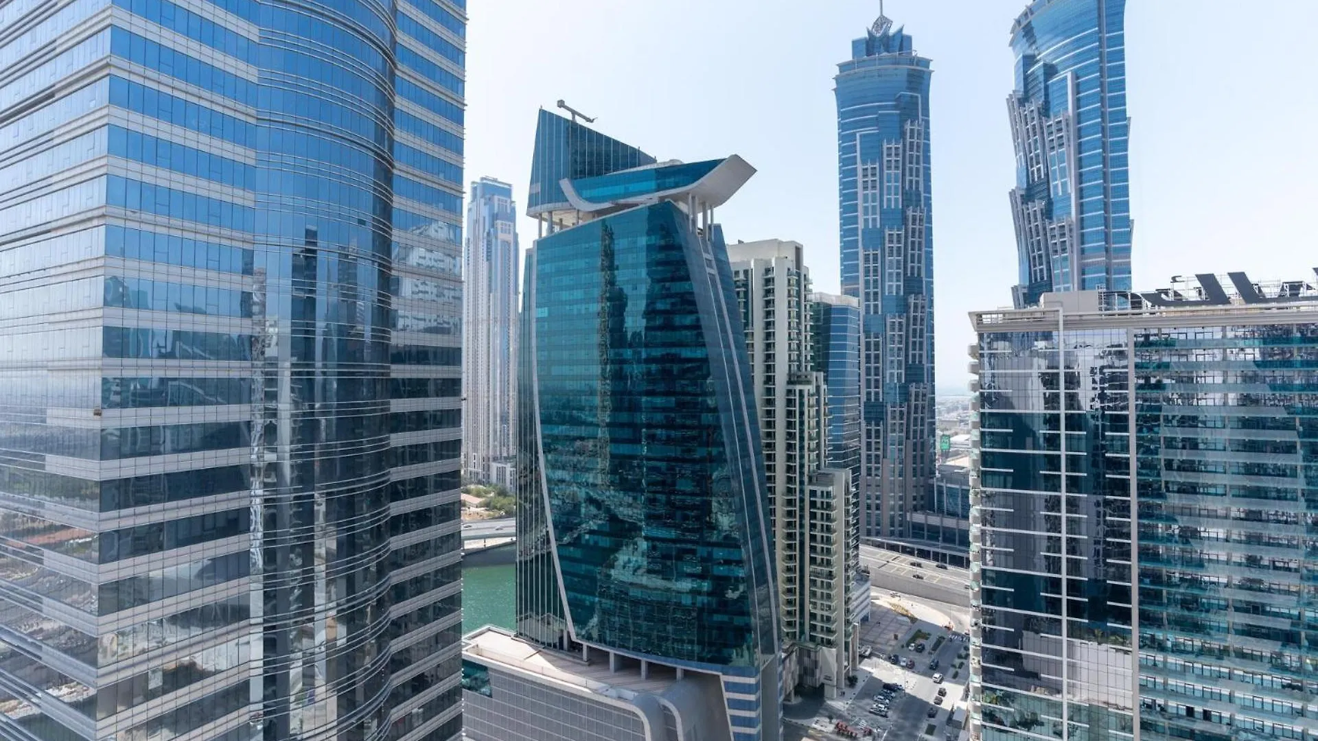 Sleek & Modern 1-Bed In Zada Tower Business Bay Apartment Dubai United Arab Emirates