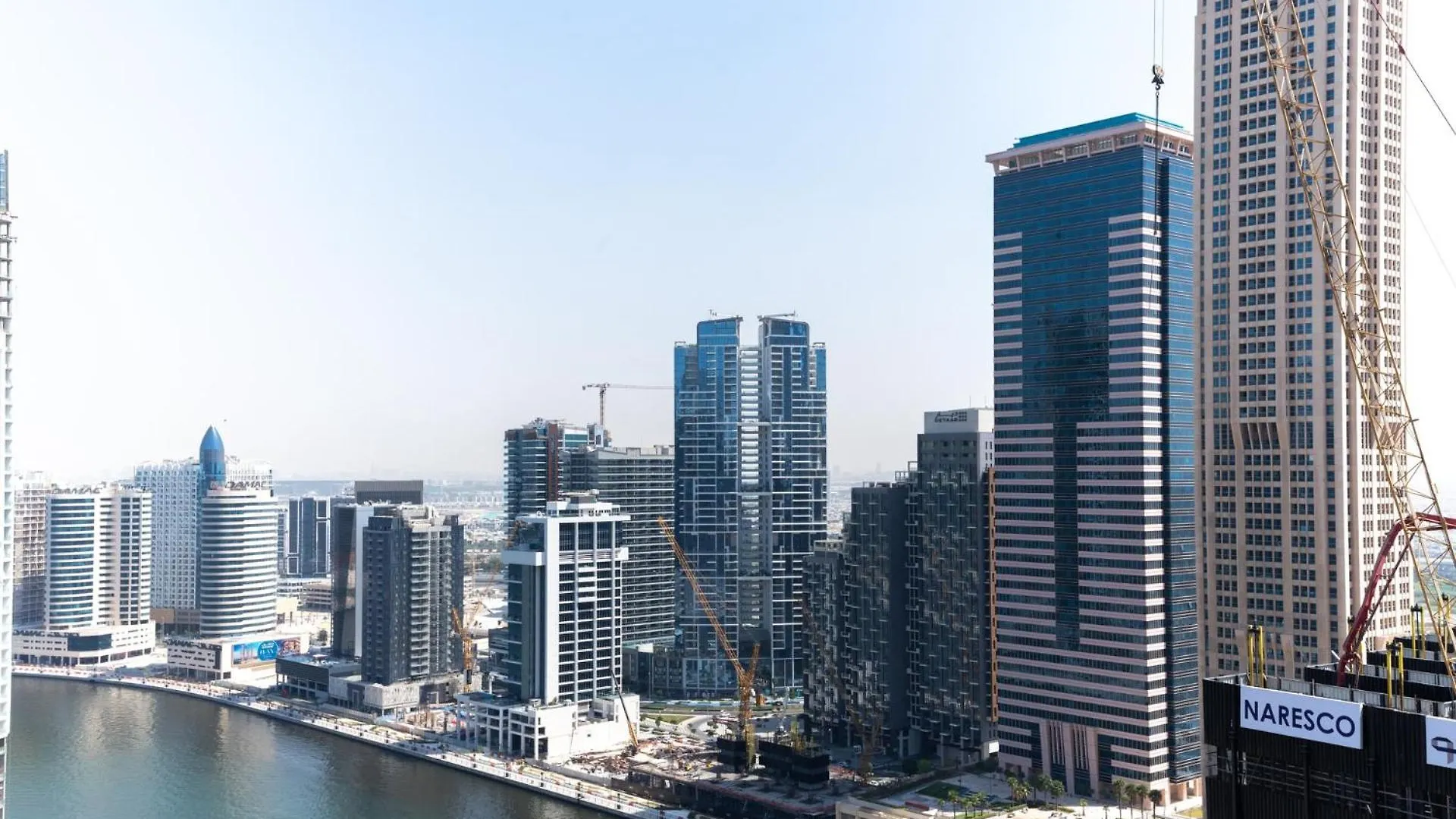 Sleek & Modern 1-Bed In Zada Tower Business Bay Apartment Dubai